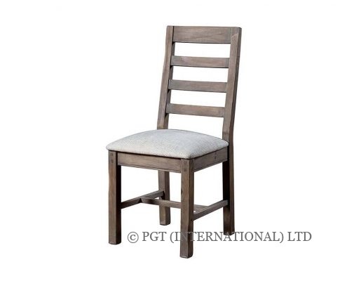 settler cushioned chair